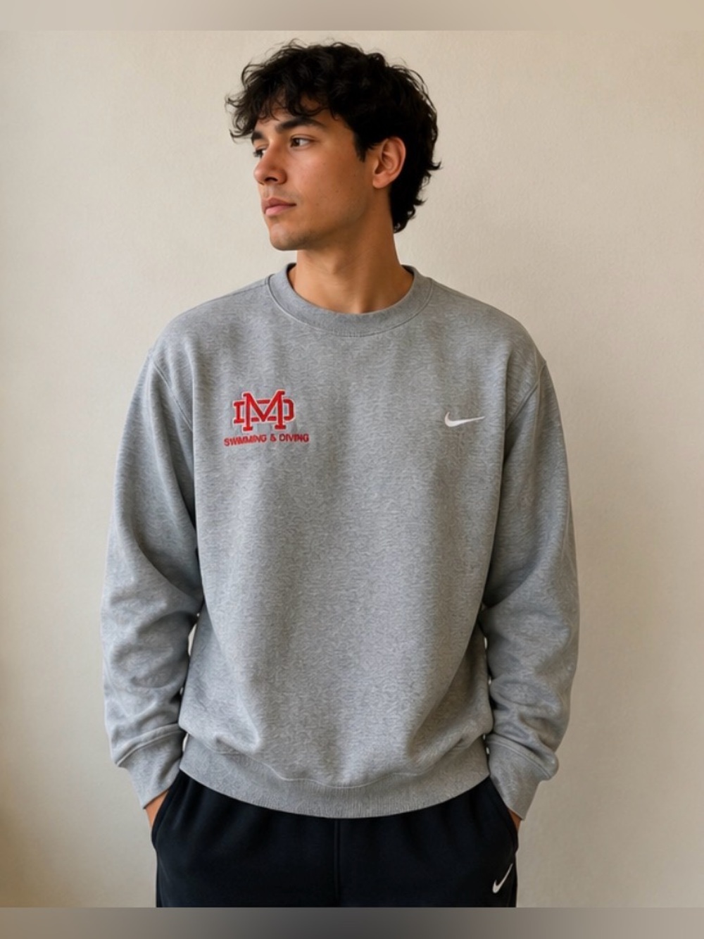 Nike Men's Gray Fleece Crewneck Pullover Sweatshirt Embroidered Logo Size L